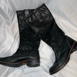 Timberland Black Leather Mid-Calf Heeled Boots